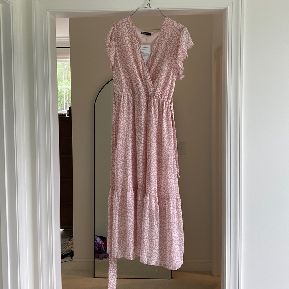 Amazon pretty garden dress size medium. New with tags